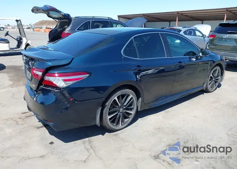 2018 Toyota Camry Xse z USA, uszkodzony, nr VIN 4T1B61HK4JU669798